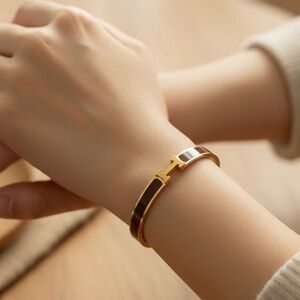 Elegant Gold and Brown Bracelet